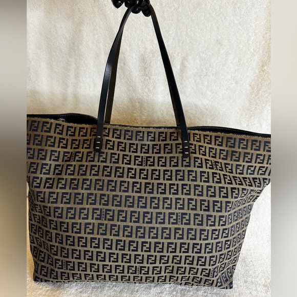 Fendi Zucchino Canvas Navy blue/gray color tote bag with dust bag… - Picture 3 of 16